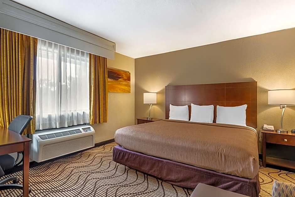 Best Western John Muir Inn