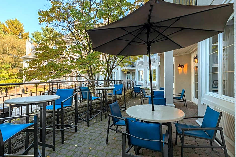 Holiday Inn Express & Suites Tremblant By IHG