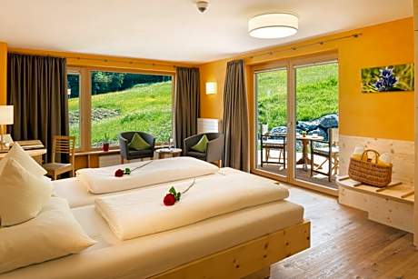 Suite with Mountain View