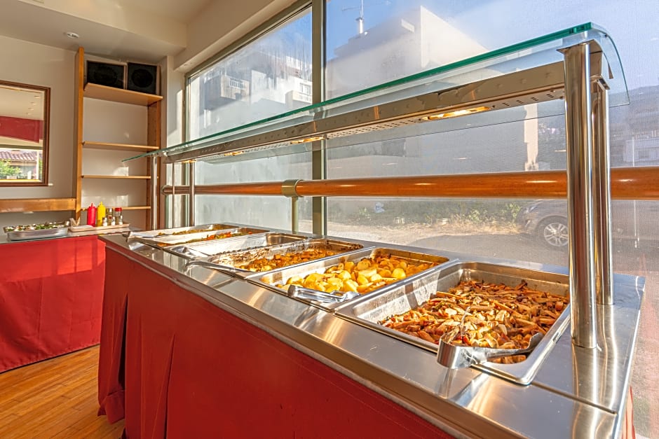 Athina Inn — 17 fotoğraftan 1. fotoğraf