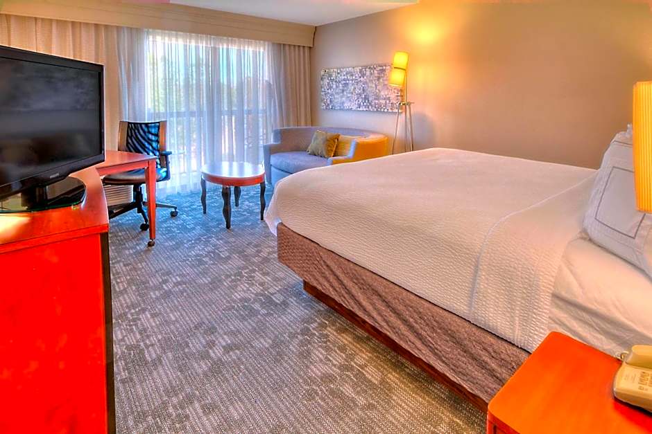 Courtyard by Marriott Memphis Germantown