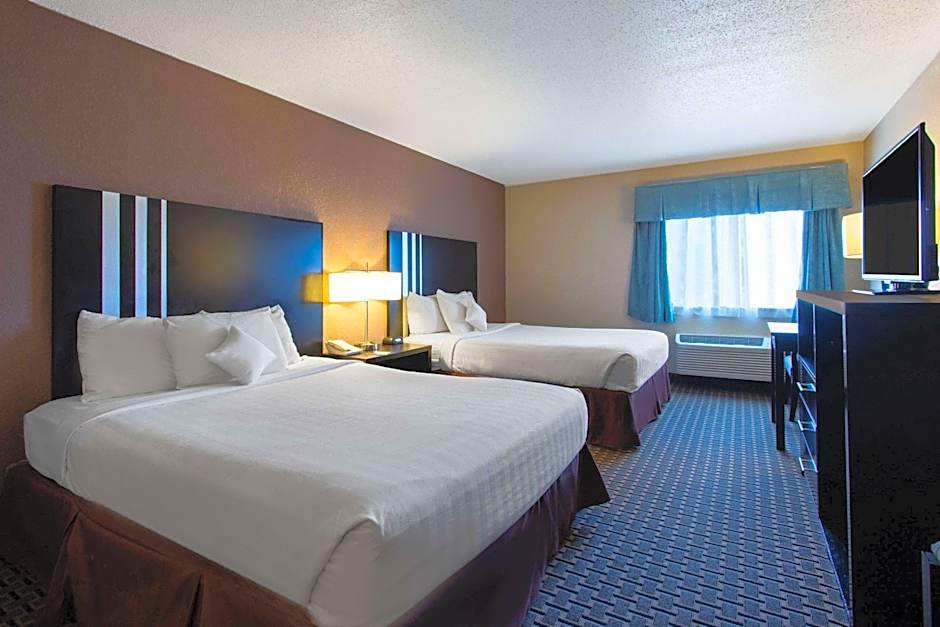 Ramada by Wyndham Glendale Heights/Lombard