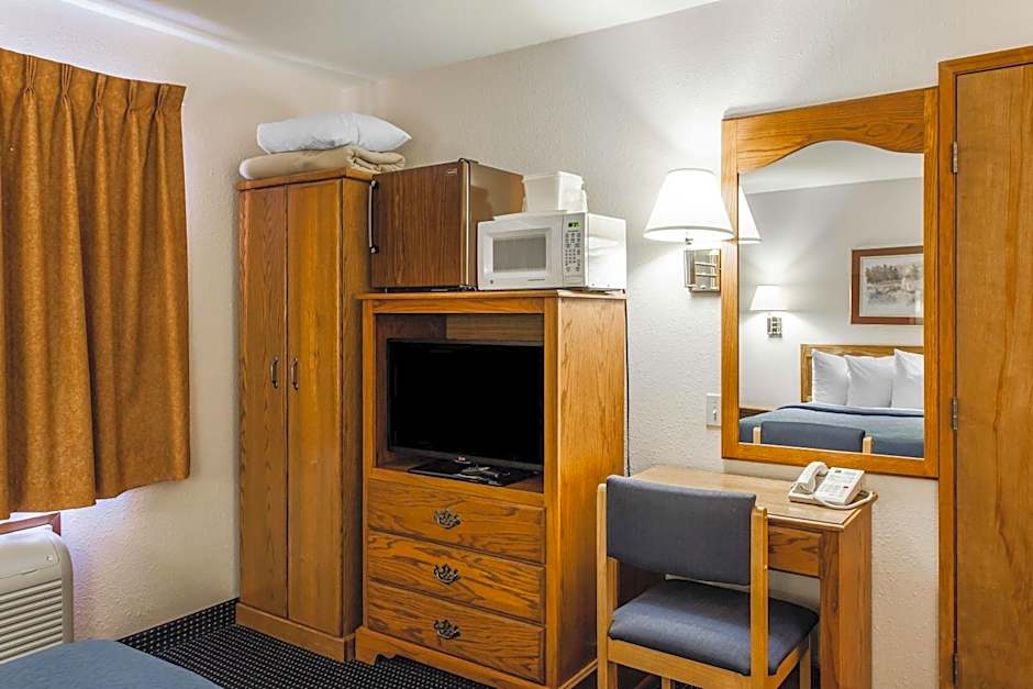 Quality Inn & Suites Goldendale