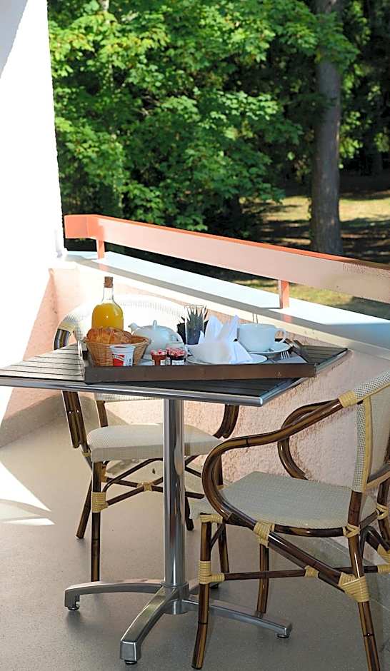 Logis Hôtel Le Parc de Geoffroy