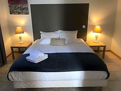 Suite with Garden View