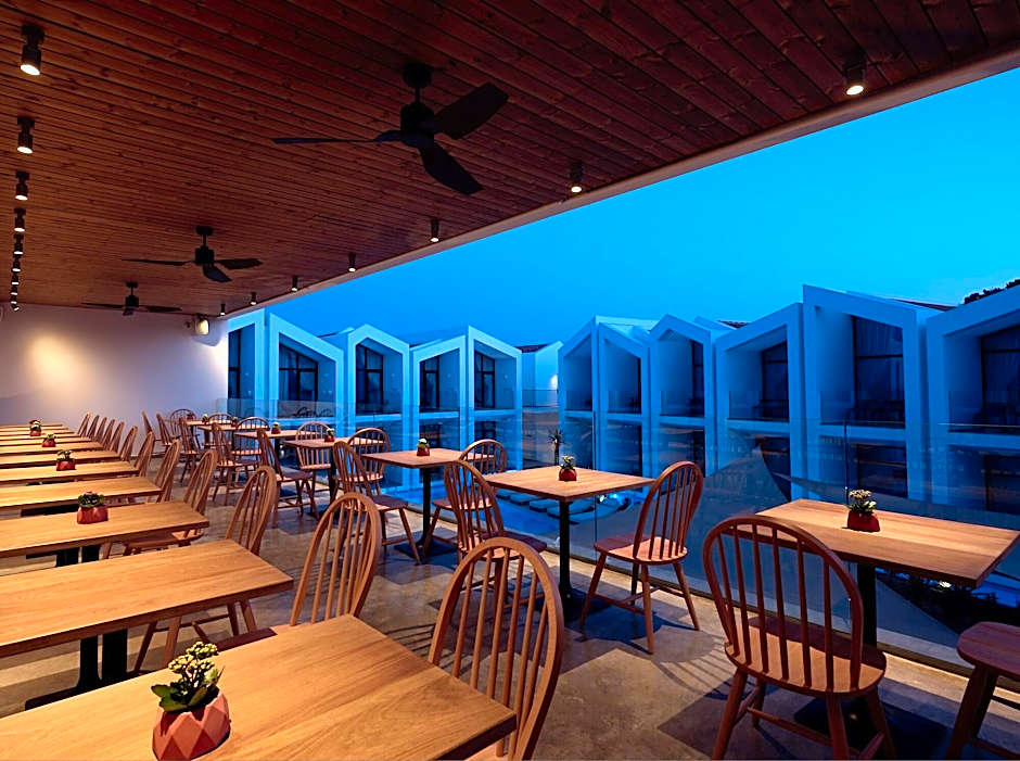 Cavo Vezal - Adults Only