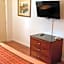 Hampton Motor Inn