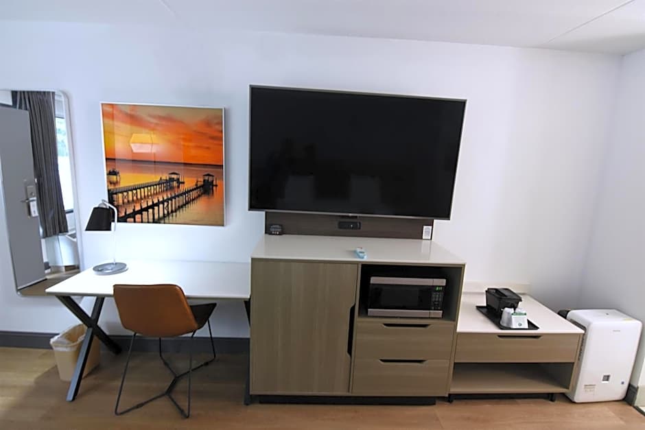 Best Western Point South