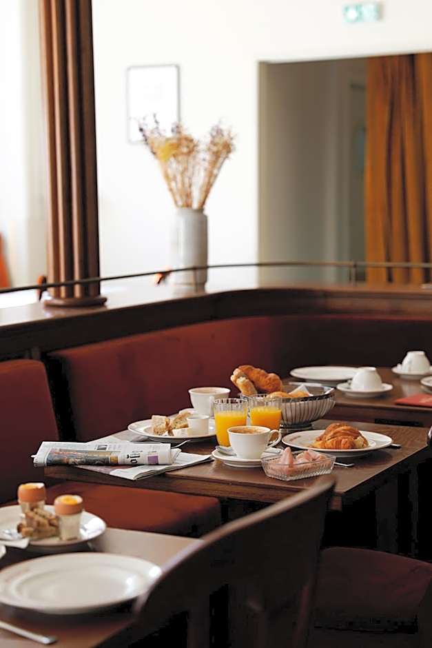 Hotel Carlton's Montmartre