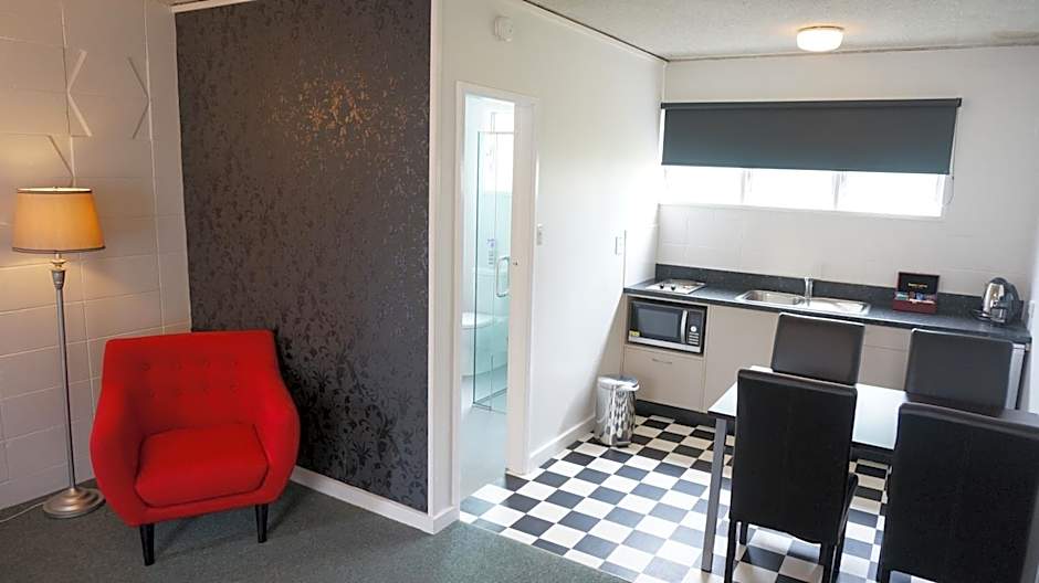 Forgotten World Motel