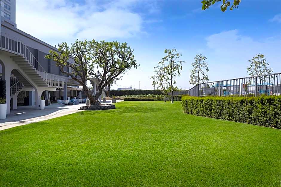 Hyatt Regency Los Angeles International Airport