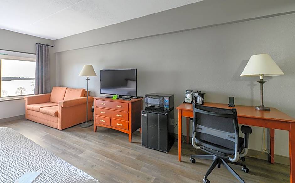 La Quinta Inn & Suites by Wyndham New Haven
