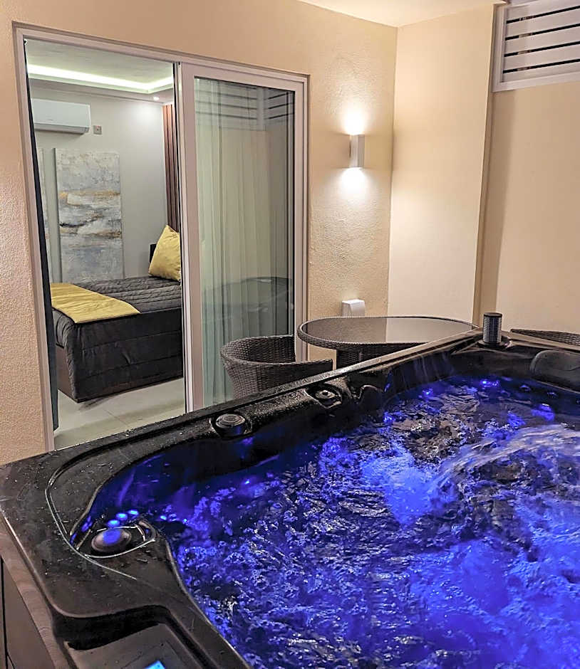 Domus Boutique Hotel