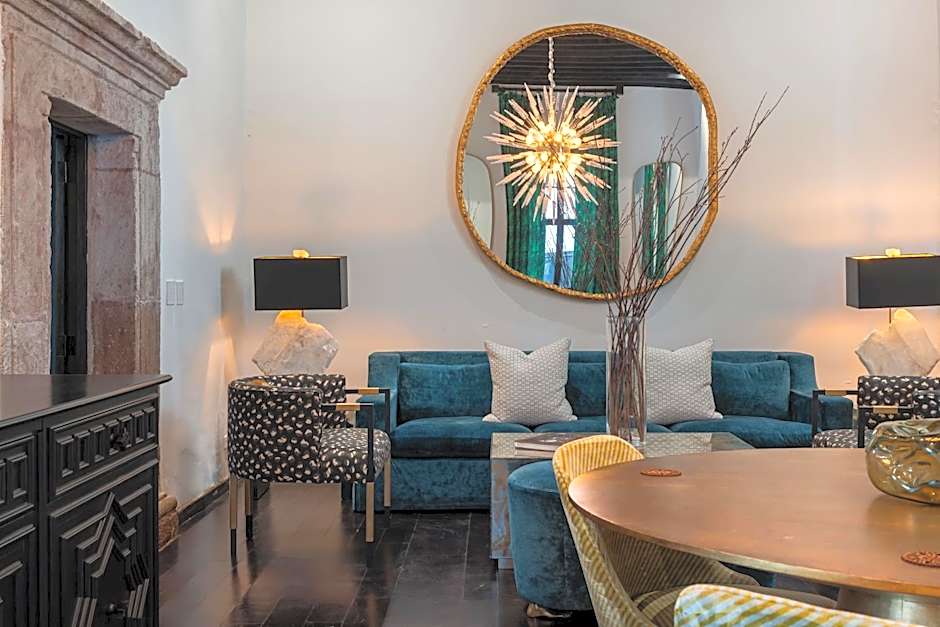 Villa Garita, 6BR Designer Villa with Heated Pool in Centro
