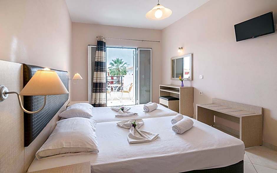 yakinthos hotel
