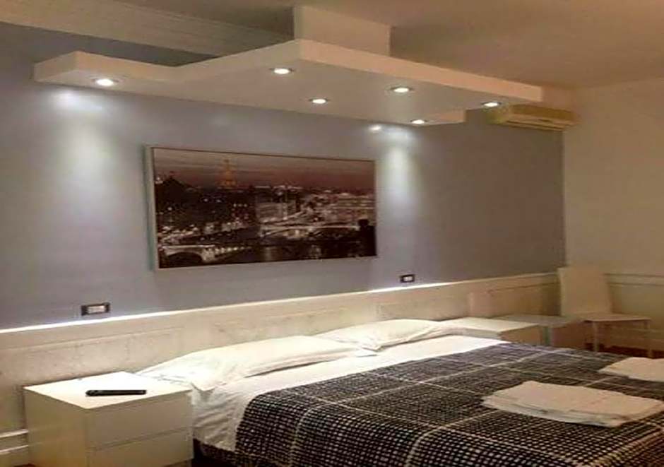 Vatican Room and Kitchen