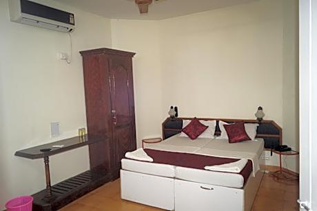 Economy Twin Room with Fan