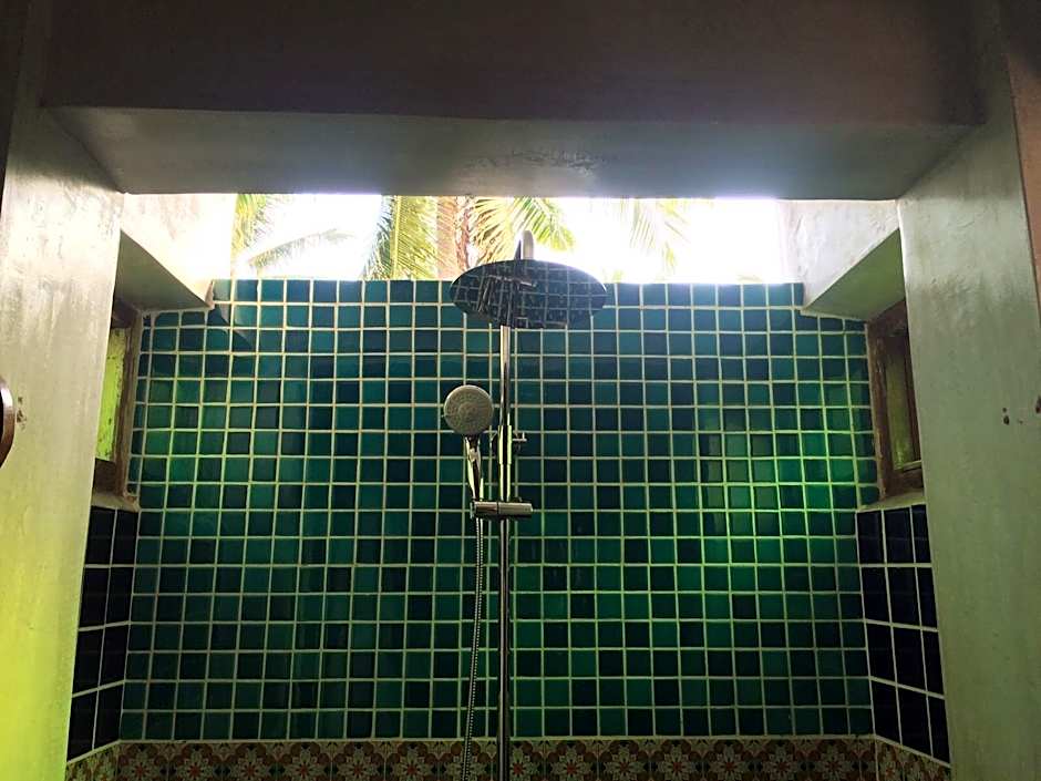 Panji Panji Tropical Wooden Home Langkawi