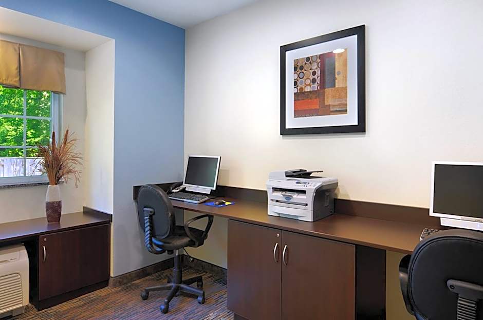 Microtel Inn & Suites By Wyndham Bath