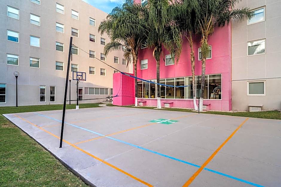 City Express Suites by Marriott Queretaro