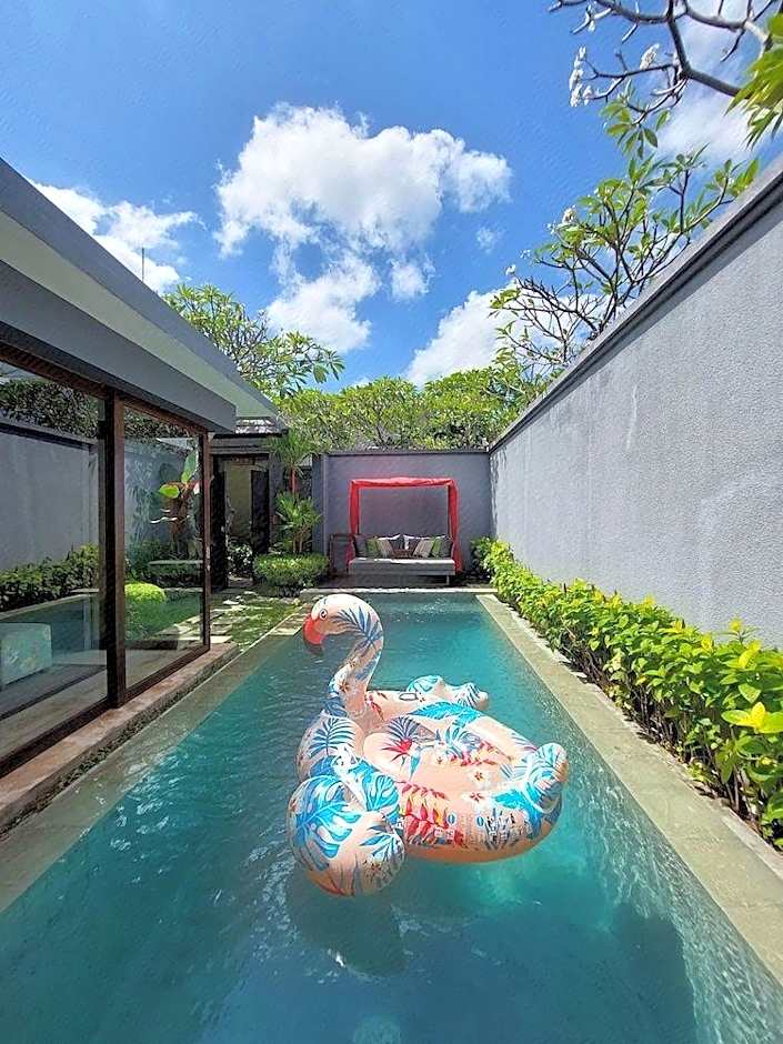 Seminyak Icon - by Karaniya Experience