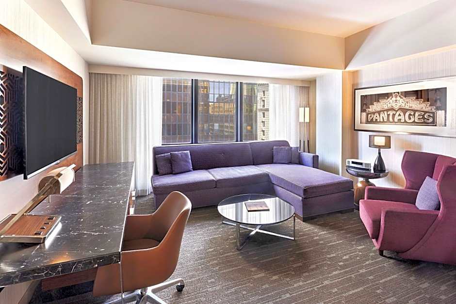 Sheraton Grand Los Angeles