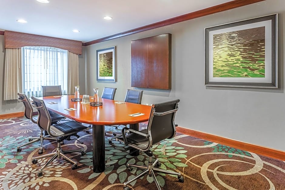 Staybridge Suites Davenport By IHG