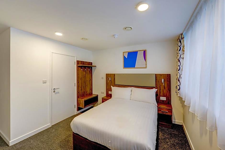 OYO Plymouth Central