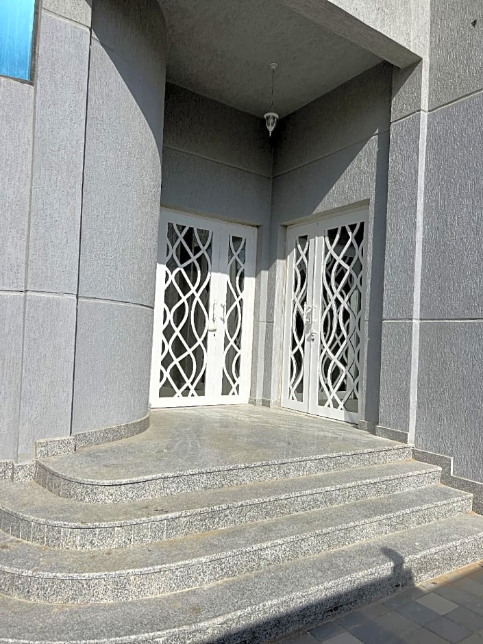 Modern Villa in Ajman 5master rooms