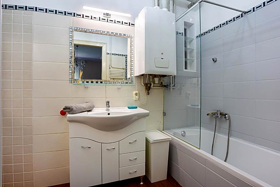 Serpentine Apartments at Buda Castle