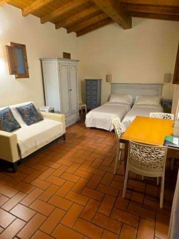 Lebbiano Residence