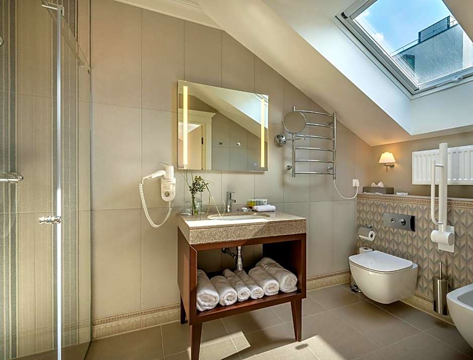 Ratonda Centrum Hotels