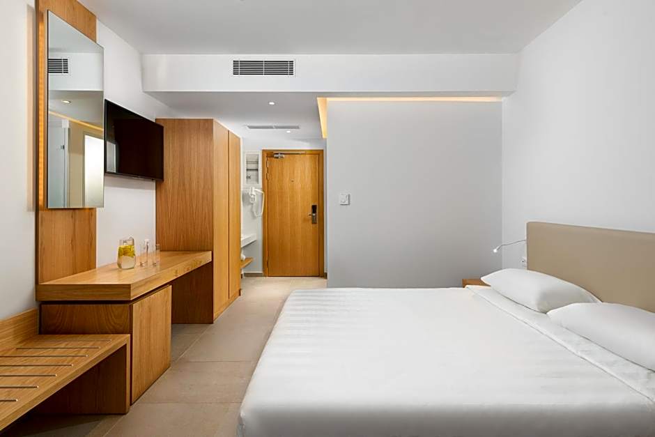 Foto 1 von 4 von Deluxe Double Room with Shared Pool & Inland View