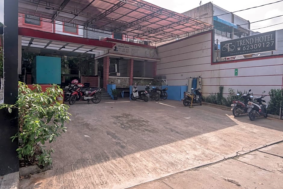 RedDoorz near RS Husada