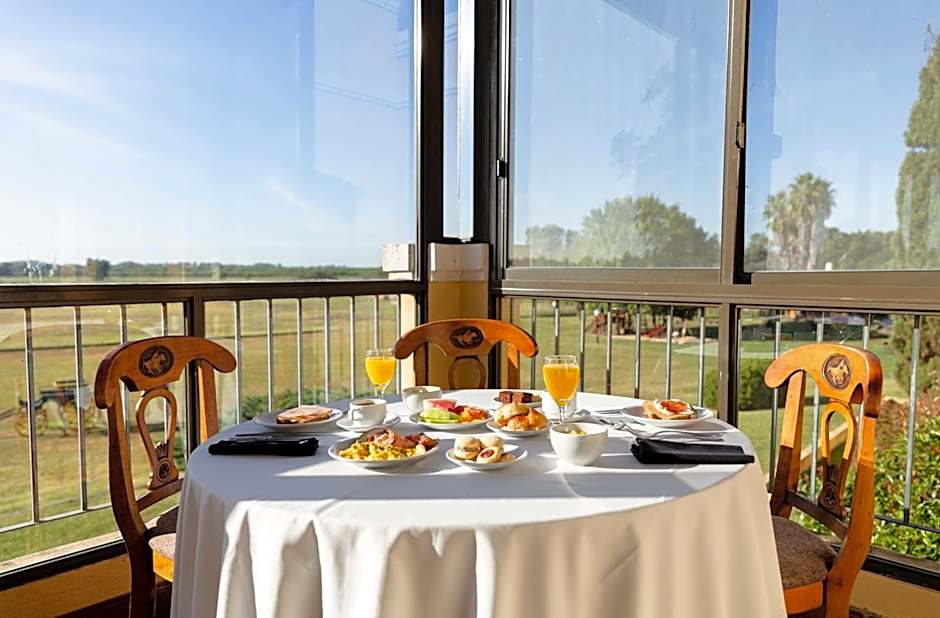 Wyndham Garden Lujan