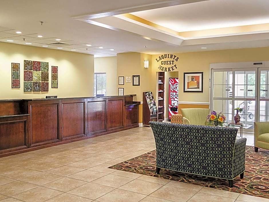La Quinta Inn & Suites by Wyndham Mobile Satsuma / Saraland
