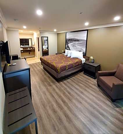 King Room - Non-Smoking