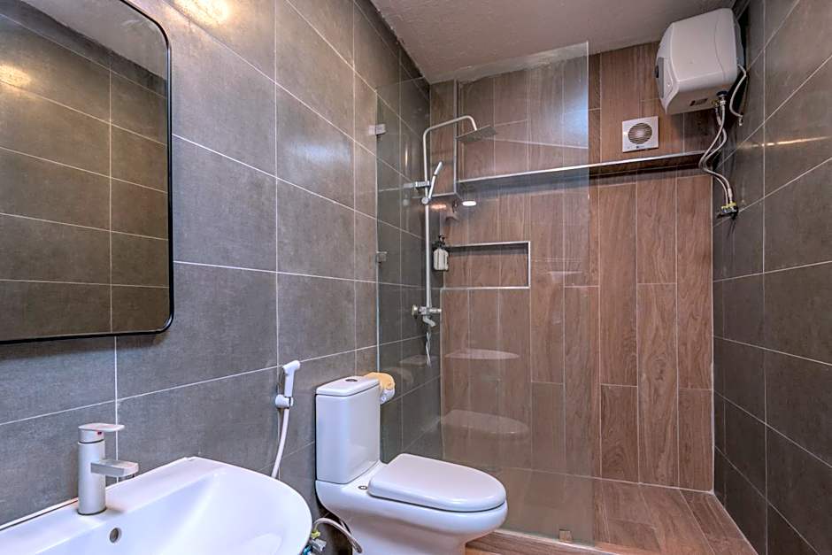 Hotel Raha Tower