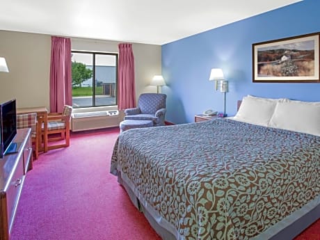 Days Inn by Wyndham Madison NE/Windsor