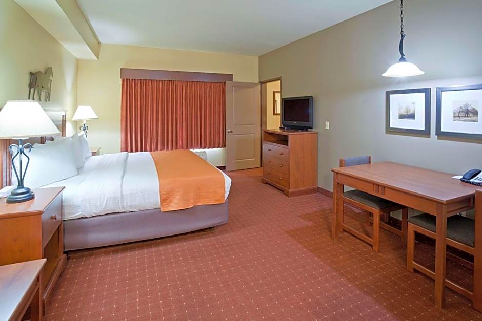 AmericInn by Wyndham Fargo South