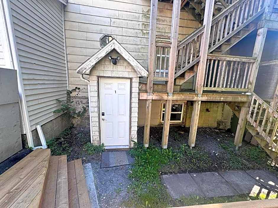 Quaint Suite #1 in Historic Area