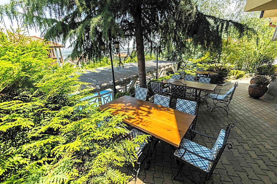 Chiflika Family Hotel