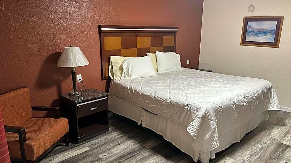Deluxe Inn Of Roswell