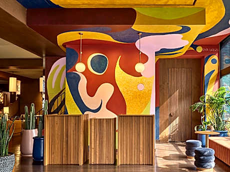 Public House Bangkok, a Member of Design Hotels