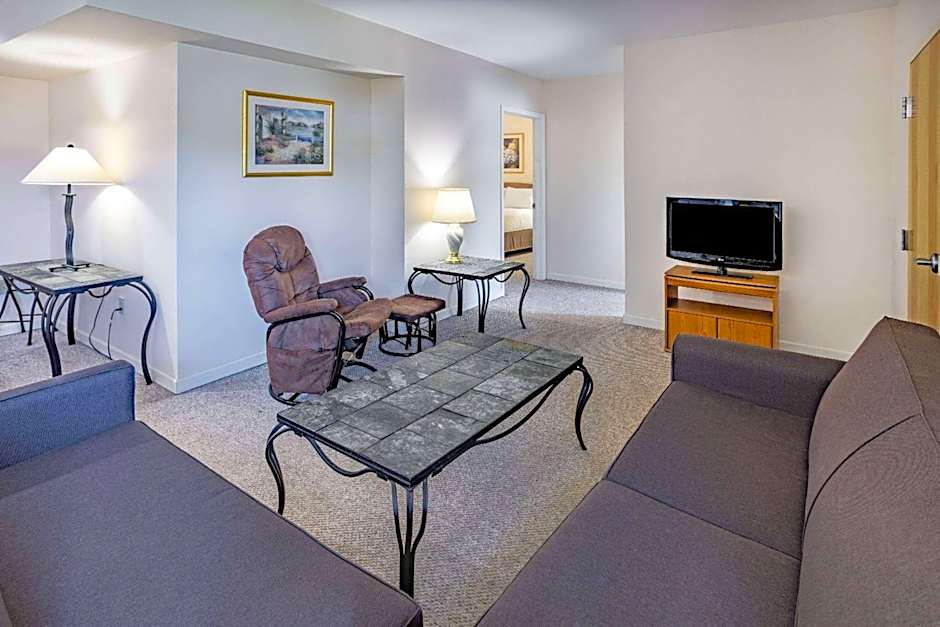 Microtel Inn & Suites By Wyndham Plattsburgh