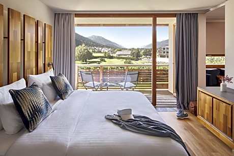Junior Suite Mountain View with Balcony