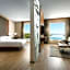 AC Hotel by Marriott San Francisco Airport/Oyster Point Waterfront