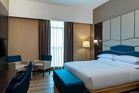Classic King Room (Complimentary Shuttle to DMCC Metro Station, Marina Mall & JBR)