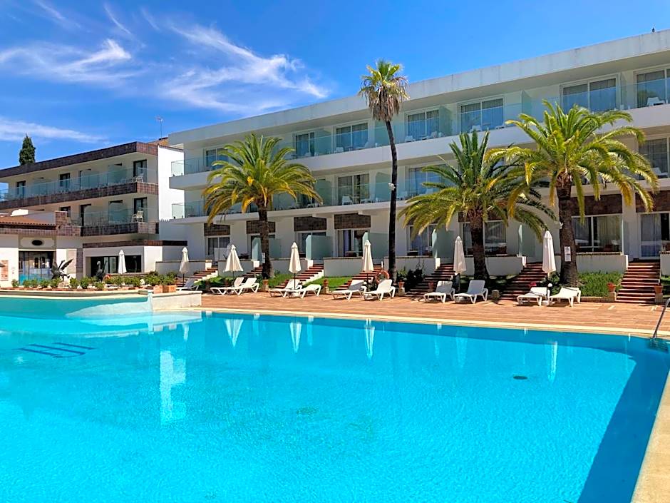 Photo 1 of 50 of Hotel Jerez AQ35