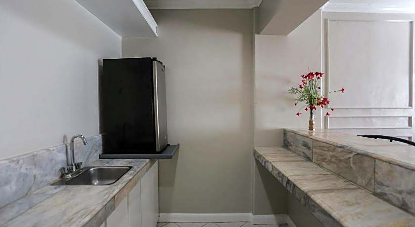 Holiday Plaza Hotel Cebu